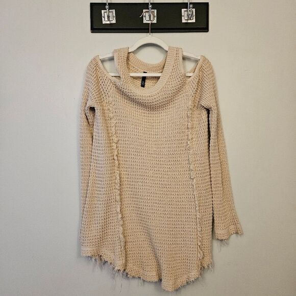 Elan Cold Shoulder Sweater - Picture 3 of 7